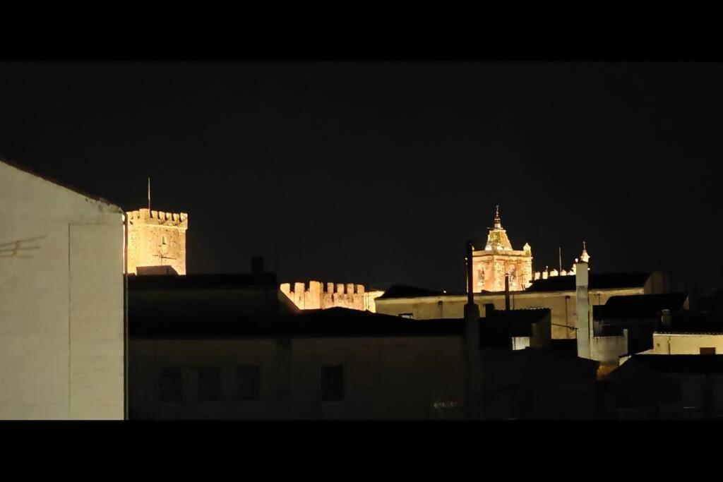 CacesEl Castuo Centro Historico Con Parkingアパートメント エクステリア 写真